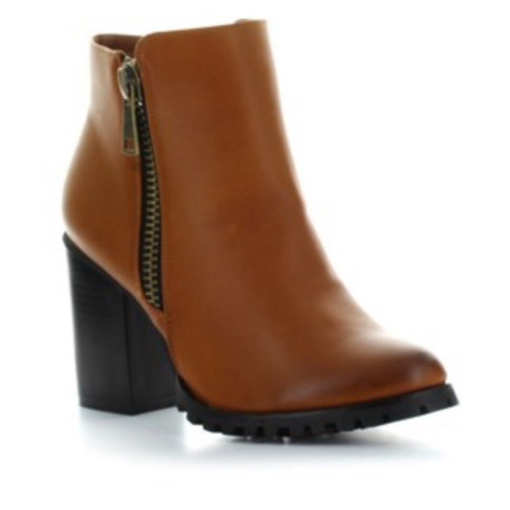 Camel ankle boot size 7.5